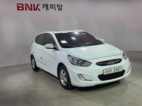 Hyundai Accent 1.4 VVT Premier — пробег 176 660 км — фото 3 из 5