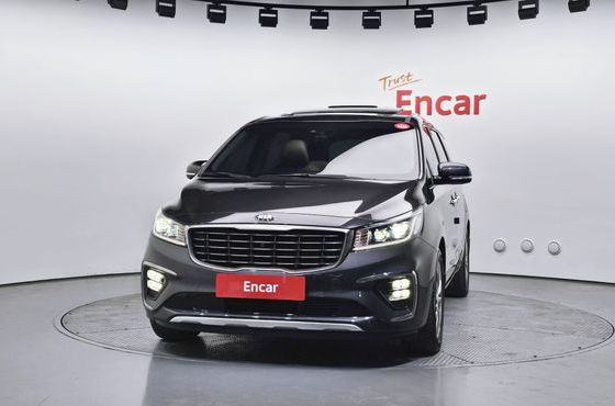 Kia Carnival 9-Seater Noblesse Special — пробег 99 947 км — фото 3 из 5