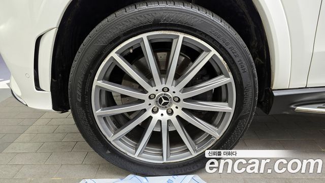 Mercedes-Benz GLS-Class GLS580 4MATIC — пробег 99 315 км — фото 5 из 5