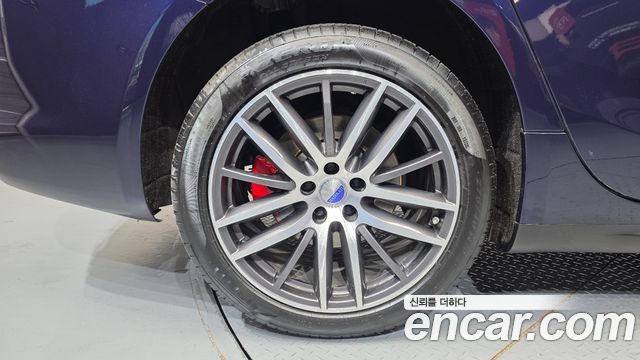 Maserati Ghibli из Кореи Encar