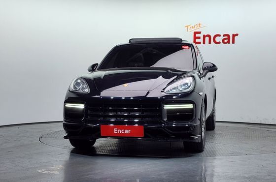 Porsche Cayenne 4.8 S 958 — пробег 190 453 км — фото 3 из 5
