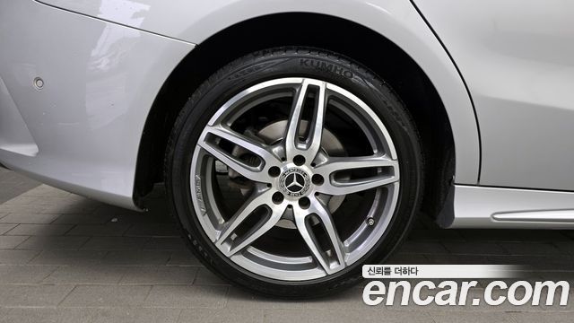 Mercedes-Benz CLA-Class CLA220 AMG Line — пробег 68 920 км — фото 5 из 5