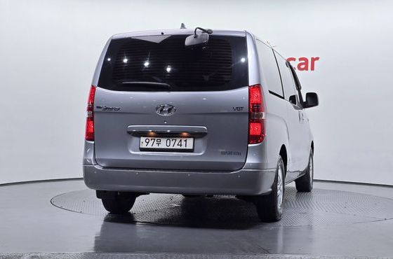 Hyundai Starex Van 3-Seater Smart — пробег 84 206 км — фото 4 из 5