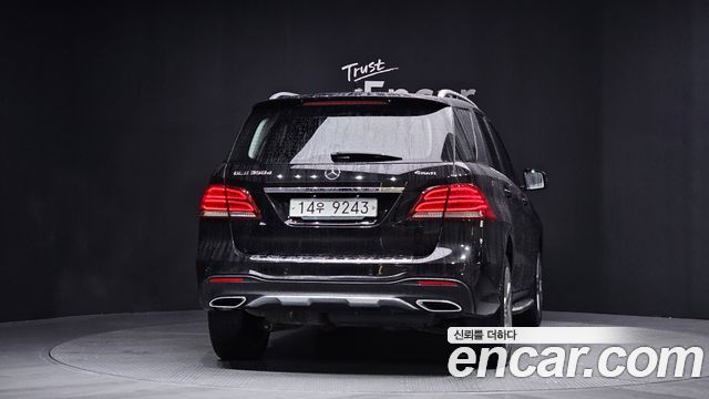 Mercedes-Benz GLE-Class GLE350 d 4MATIC — пробег 142 650 км — фото 4 из 5