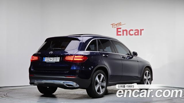 Mercedes-Benz GLC-Class GLC220 d 4MATIC Premium — пробег 99 620 км — фото 2 из 5