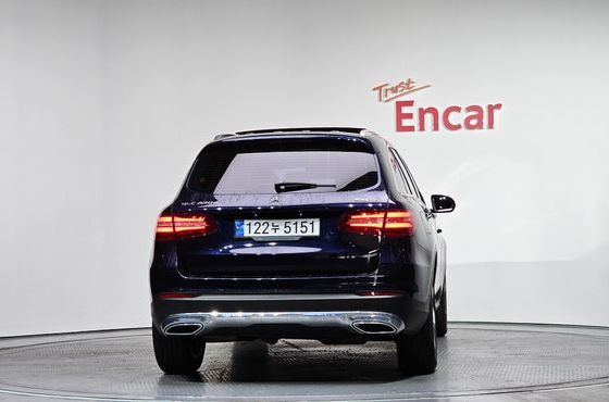 Mercedes-Benz GLC-Class GLC220 d 4MATIC Premium — пробег 99 620 км — фото 4 из 5
