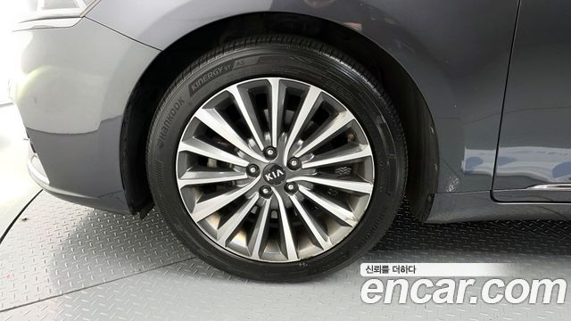 Kia K7 из Кореи Encar