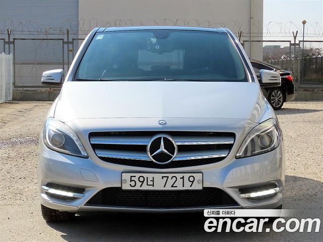 Mercedes-Benz B-Class B200 CDI Blue efficiency Sport pack — пробег 117 450 км — фото 1 из 5