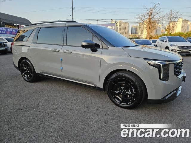 Kia Carnival Gasoline 9-Seater Gravity — пробег 9 415 км — фото 2 из 5