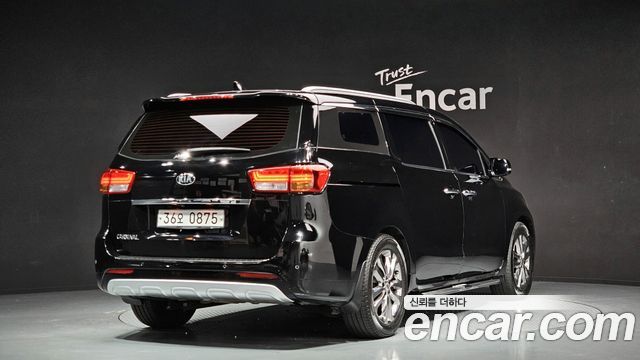 Kia Carnival из Кореи Encar