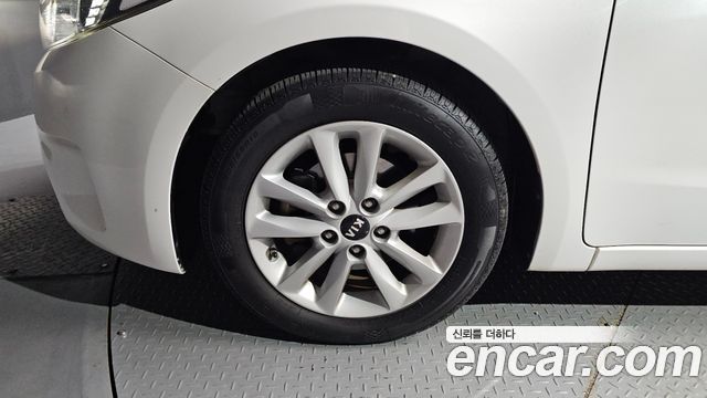 Kia K3 из Кореи Encar