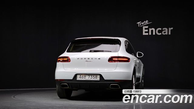 Porsche Macan из Кореи Encar