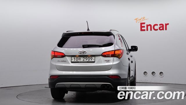 Hyundai Santafe Diesel(e-VGT) 2.0 4WD Premium — пробег 163 086 км — фото 4 из 5