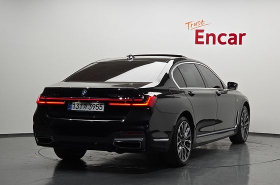 BMW 7-Series 730Ld xDrive M Sport — пробег 88 155 км — фото 2 из 5