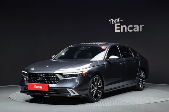 Honda Accord 2.0 Hybrid Touring — пробег 14 738 км — фото 1 из 5