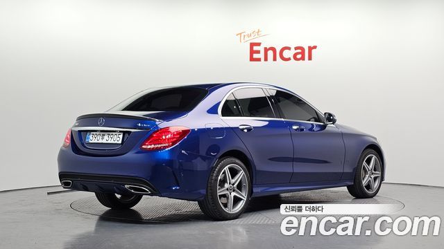 Mercedes-Benz C-Class C200 4MATIC AMG Line — пробег 45 498 км — фото 2 из 5