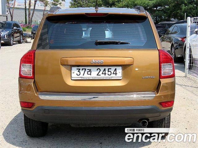 Jeep Compass 70th Anniversary 1st — пробег 79 454 км — фото 4 из 5