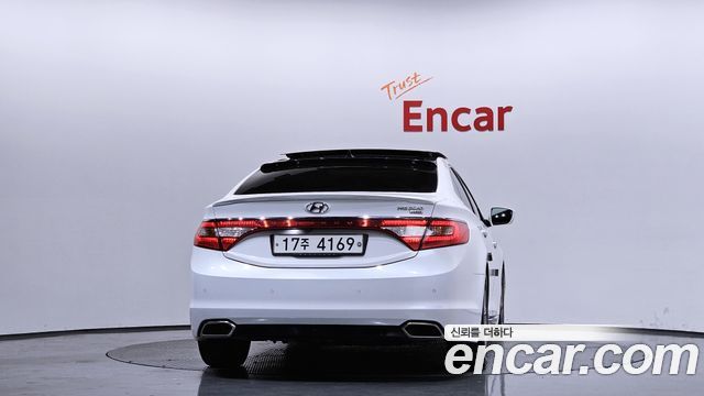 Hyundai Grandeur HG220 Diesel Premium — пробег 111 493 км — фото 4 из 5