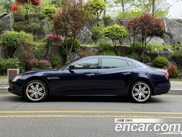 Maserati Quattroporte GTS 3.8 V8 — пробег 129 700 км — фото 3 из 5