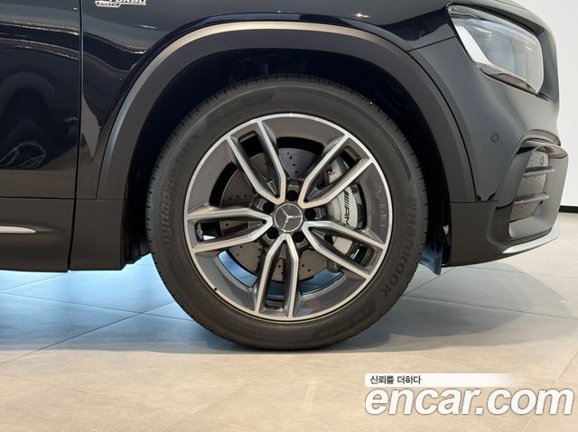 Mercedes-Benz GLB-Class AMG GLB35 4MATIC — пробег 16 798 км — фото 5 из 5