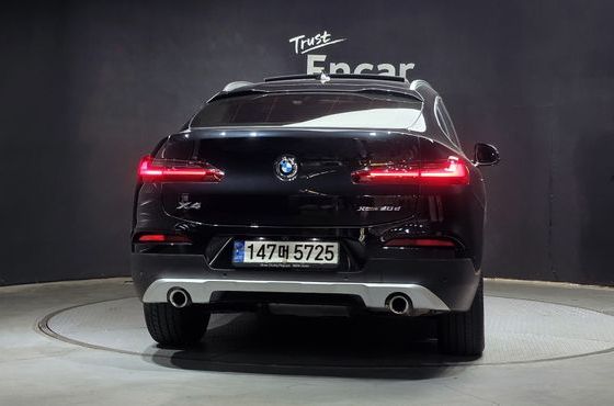 BMW X4 xDrive20d xLine — пробег 29 164 км — фото 4 из 5