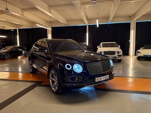 Bentley Bentayga 6.0 W12 — пробег 67 000 км — фото 2 из 5
