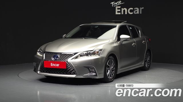 Lexus CT200h из Кореи Encar