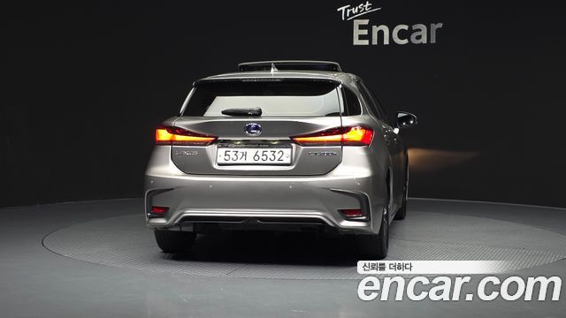Lexus CT200h из Кореи Encar
