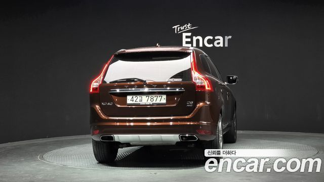 Volvo XC60 D5 AWD 1st — пробег 82 223 км — фото 4 из 5