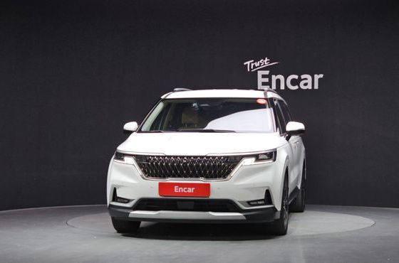Kia Carnival 9-Seater Prestige — пробег 17 449 км — фото 3 из 5