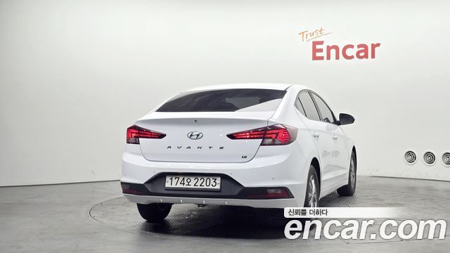Hyundai AVANTE из Кореи Encar