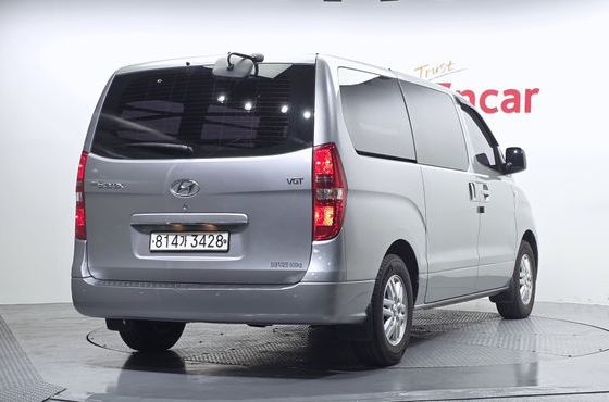 Hyundai Starex 3-Seater VAN Smart — пробег 180 157 км — фото 2 из 5