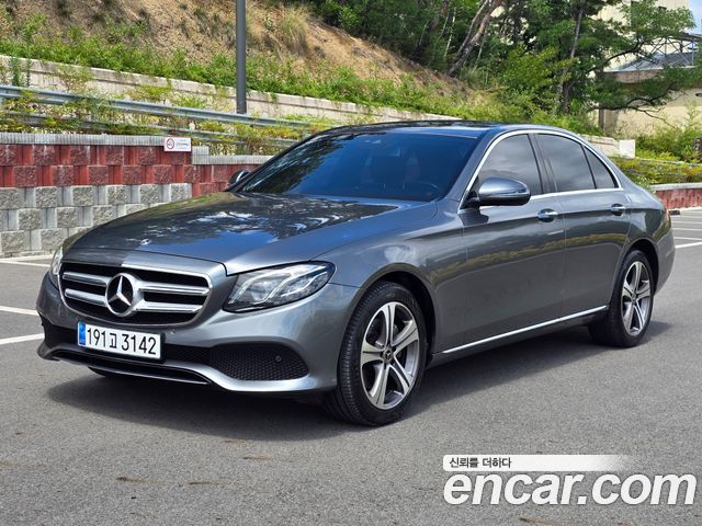 Mercedes-Benz E-Class из Кореи Encar