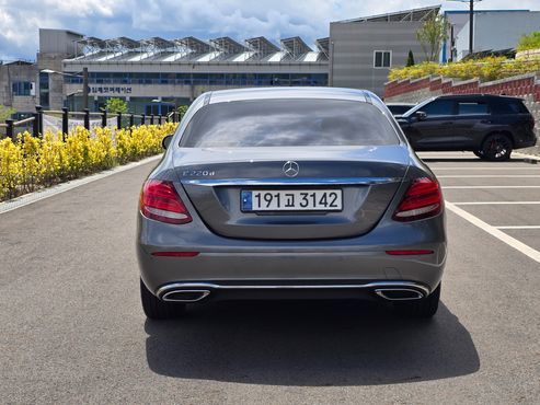 Mercedes-Benz E-Class E220d Avantgarde — пробег 104 000 км — фото 5 из 5