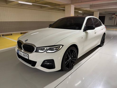 BMW 3-Series 330i xDrive M Sport — пробег 80 100 км — фото 1 из 5