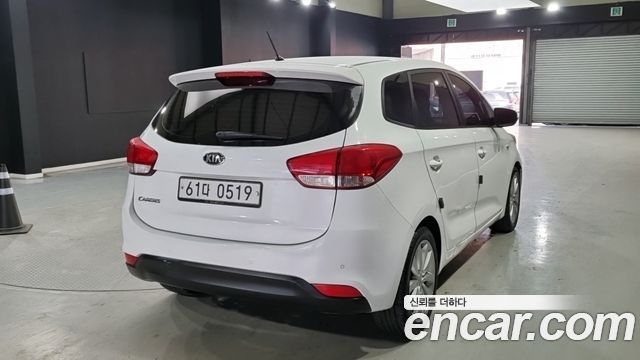 Kia Carens 2.0 LPi Trendy — пробег 150 446 км — фото 2 из 5