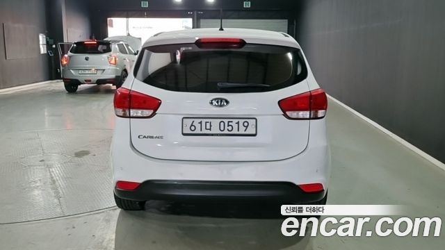 Kia Carens 2.0 LPi Trendy — пробег 150 446 км — фото 4 из 5