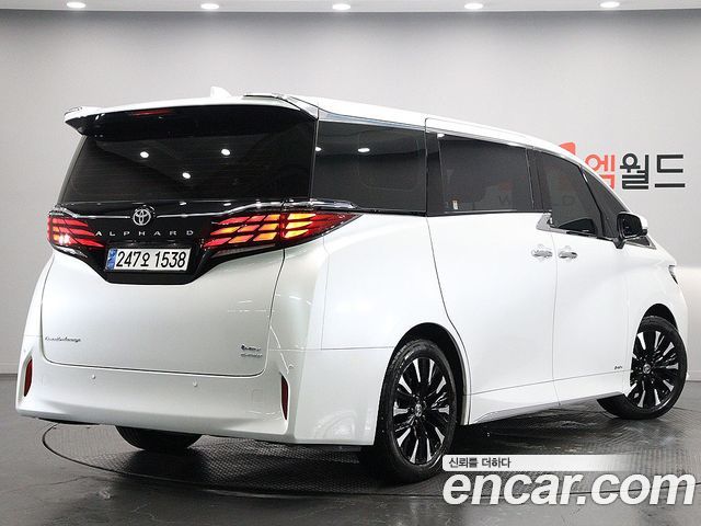 Toyota Alphard 2.5 HEV Executive AWD — пробег 16 935 км — фото 4 из 5