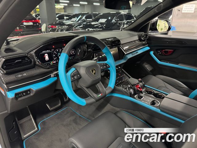 Lamborghini Urus из Кореи Encar