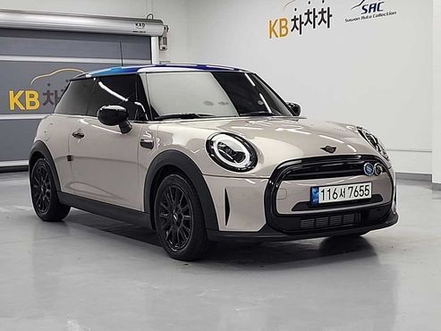 Mini Cooper Gen Z Edition 3rd — пробег 24 170 км — фото 4 из 5