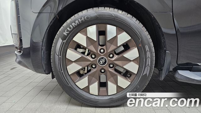 Hyundai Staria из Кореи Encar