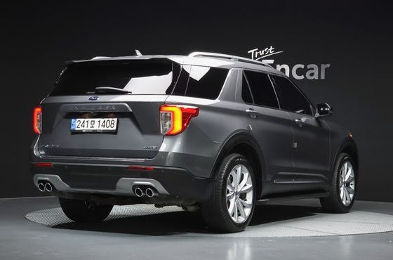 Ford Explorer 3.0 Platinum 4WD — пробег 50 593 км — фото 2 из 5