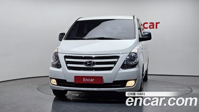 Hyundai Starex 11-Seater Wagon Smart — пробег 121 651 км — фото 3 из 5