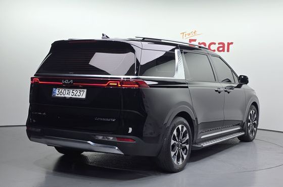 Kia Carnival 7-Seater Signature — пробег 87 005 км — фото 2 из 5