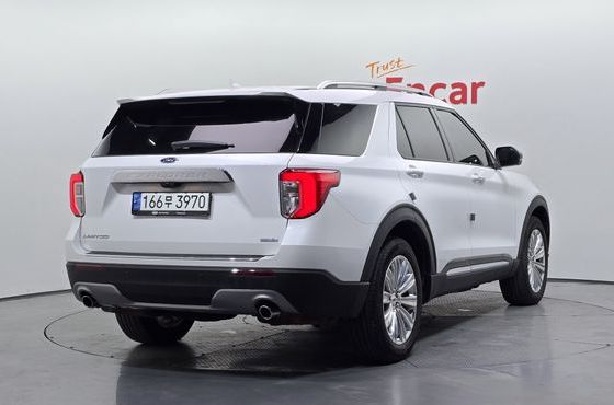 Ford Explorer 2.3 LimIted 4WD — пробег 14 821 км — фото 2 из 5
