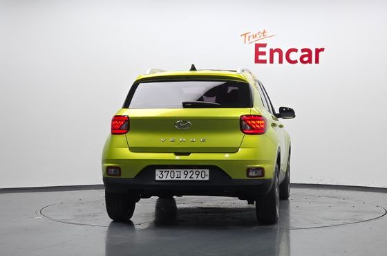Hyundai Venue 1.6 Flux — пробег 82 400 км — фото 4 из 5