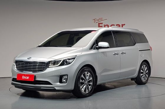 Kia Carnival 11-seater Noblesse — пробег 113 392 км — фото 1 из 5