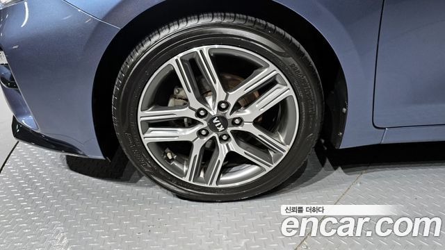 Kia K3 Luxury — пробег 81 047 км — фото 5 из 5
