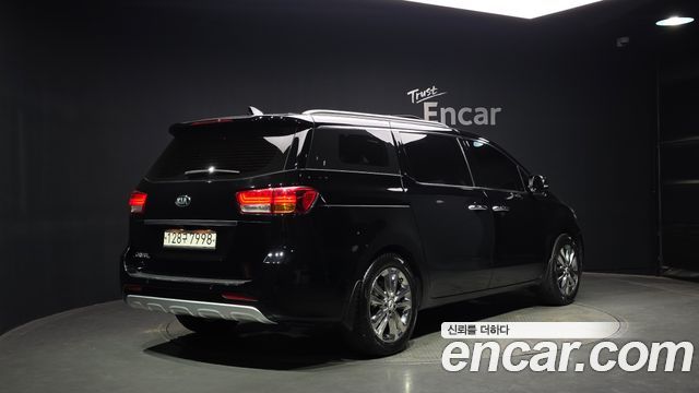 Kia Carnival из Кореи Encar