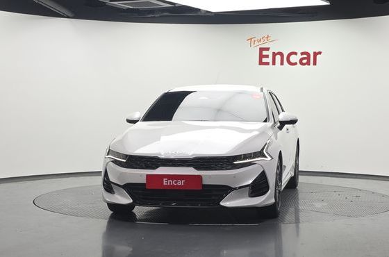 Kia K5 2.0 Signature — пробег 39 922 км — фото 3 из 5